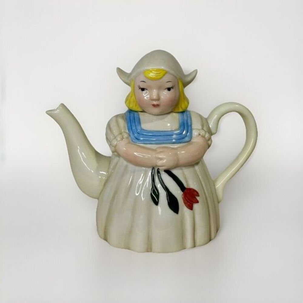 Dept 56 Dutch Girl Holding Tulips Tea Pot Hand Painted Ceramic Unique